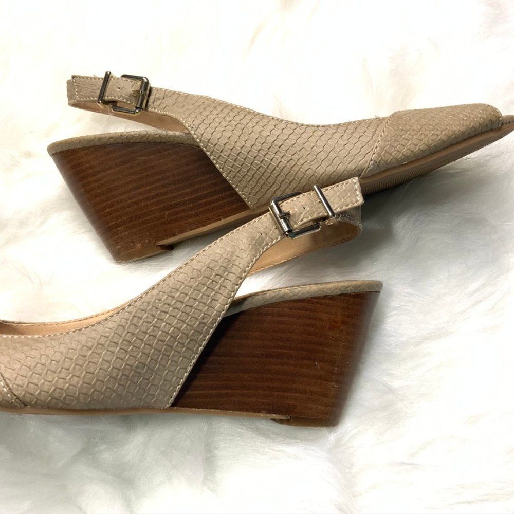 Bcbgeneration Open Toe Sling-Back Wedges, Size 8.5 - image 4